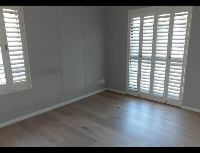 2 bed property to rent in GARDENS